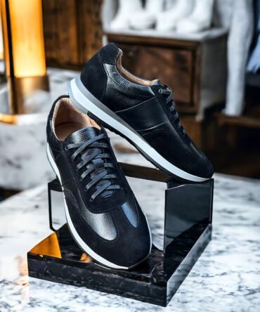 Кросівки шкіряні чорного кольору Hilarion