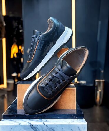 Кросівки шкіряні синього кольору Tim