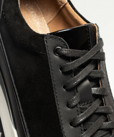 Кросівки чоловічі чорні шкіряні Marko