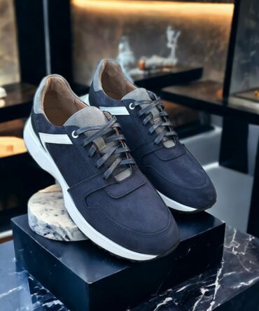 Кросівки нубукові сині Adam