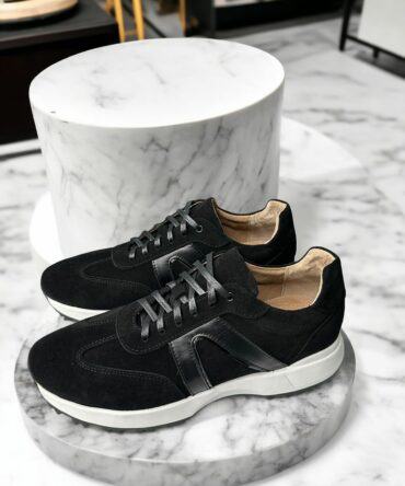 Кросівки замшеві чорні Garry