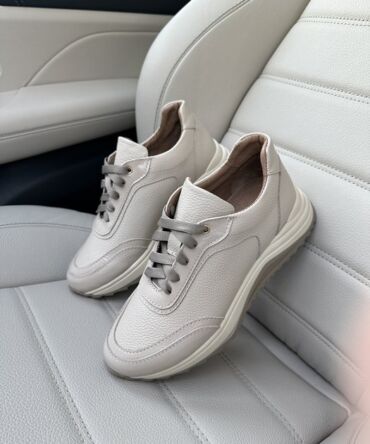 Кросівки жіночі шкіряні бежеві Eva