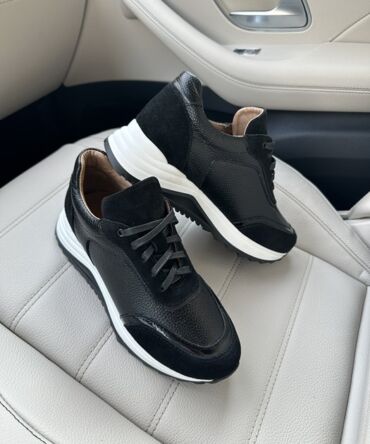 Кросівки жіночі шкіряні чорні Eva