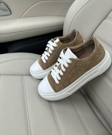 Кросівки жіночі бежеві Areta