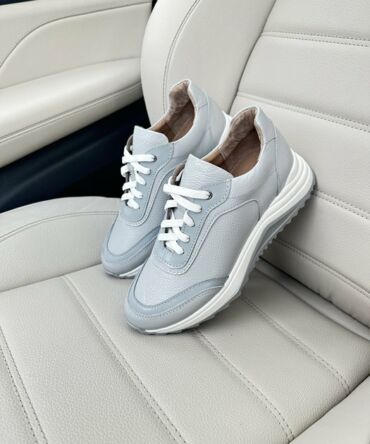 Кросівки жіночі шкіряні сіро-блакитні Eva