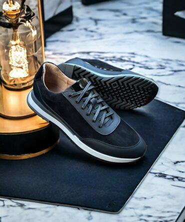 Кросівки чоловічі чорні шкіряні Marko