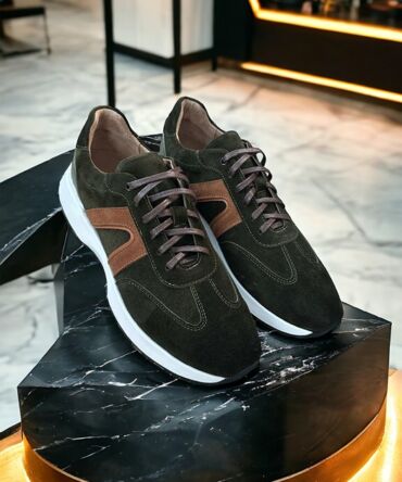 Кросівки замшеві темний хакі Garry