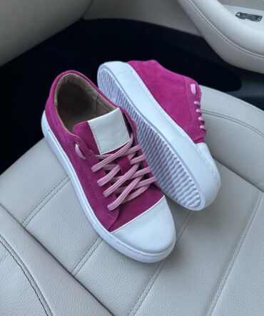 Кросівки жіночі малинові Maria