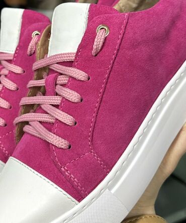 Кросівки жіночі малинові Maria