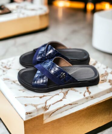 Шльопанці шкіряні сині Martin Croco
