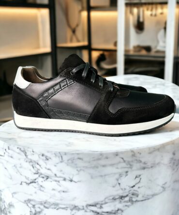 Кросівки чоловічі шкіряні чорні Deniz