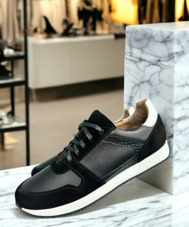 Кросівки чоловічі шкіряні чорні Deniz