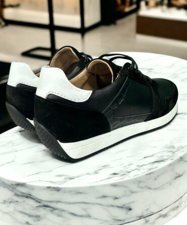 Кросівки чоловічі шкіряні чорні Deniz