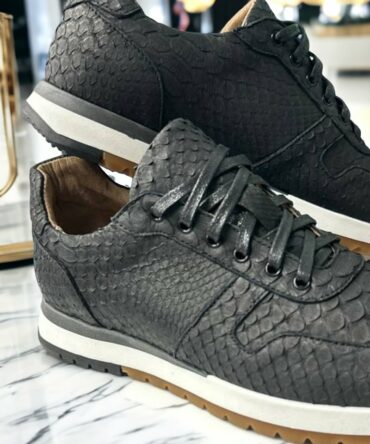 Кросівки чоловічі з пітону чорні Python