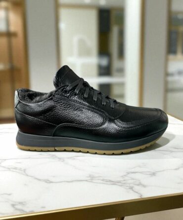 Кросівки чорні шкіряні зимові Daniel