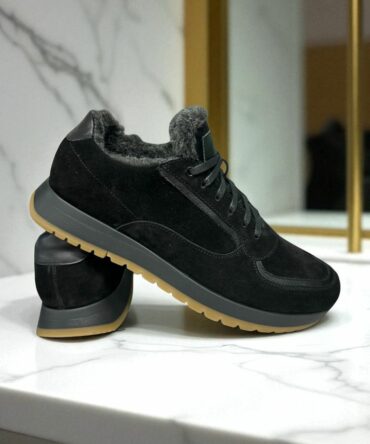 Кросівки чорні замшеві зимові Daniel