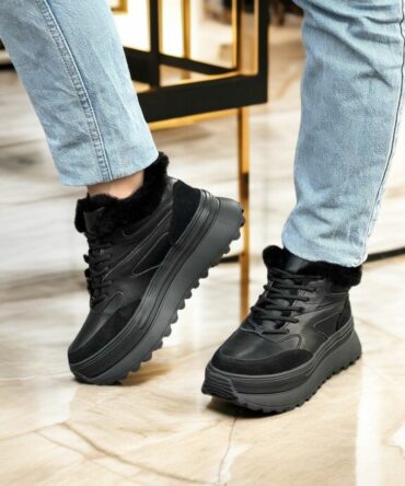 Жіночі чобітки шкіряні чорні Malva