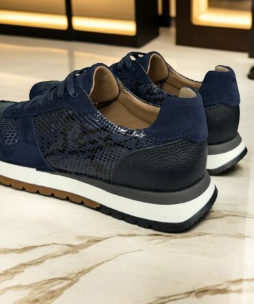 Кросівки з натуральним пітоном темно сині Ed