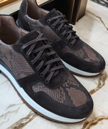 Кросівки з натуральним пітоном коричневі Ed