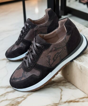 Кросівки з натуральним пітоном коричневі Ed