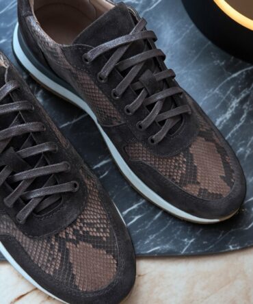 Кросівки з натуральним пітоном коричневі Ed